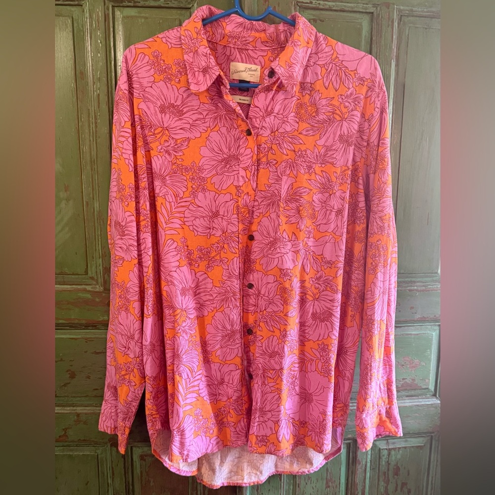 Universal Threads Set: Pink and Orange Floral Button-Up Shirt and Shorts Set
